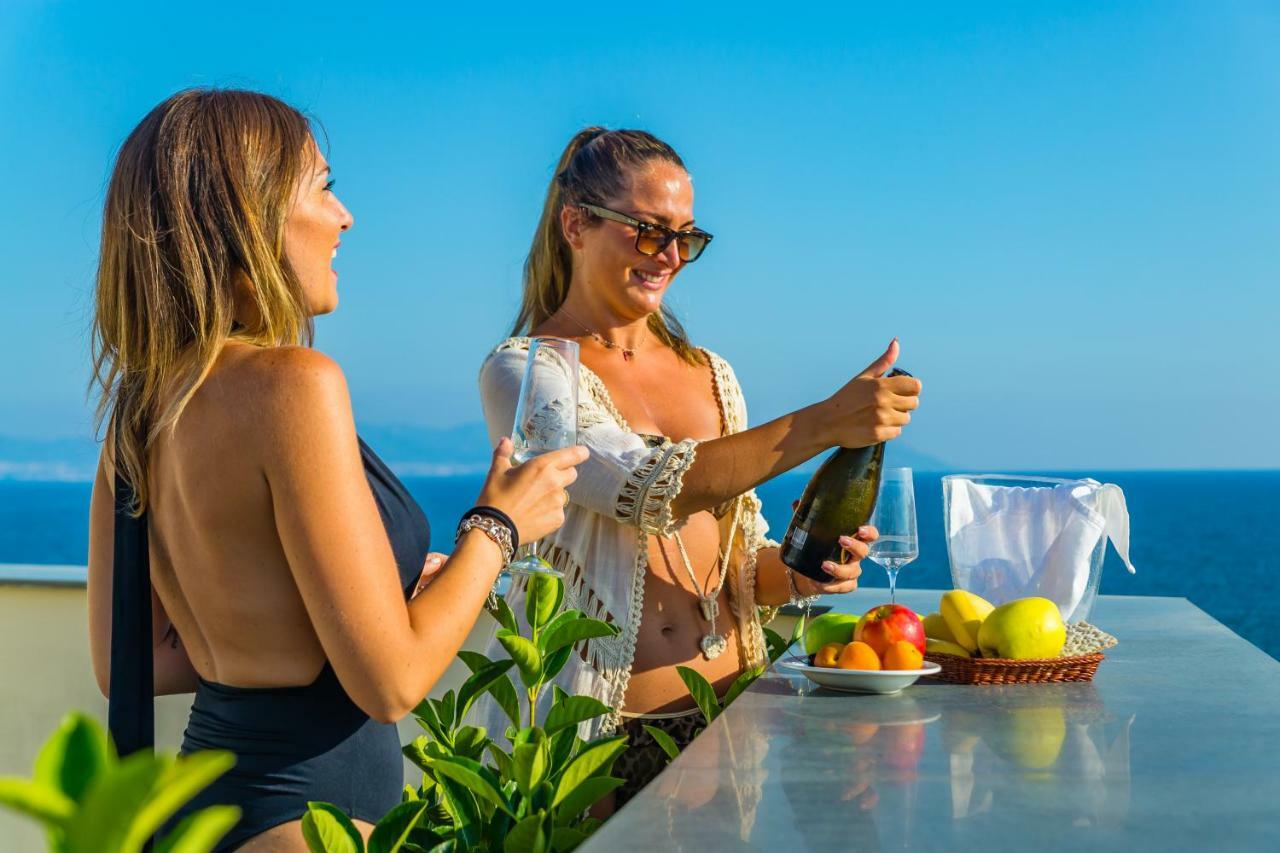 Melograno Undici Aparthotel Ercolano Bagian luar foto